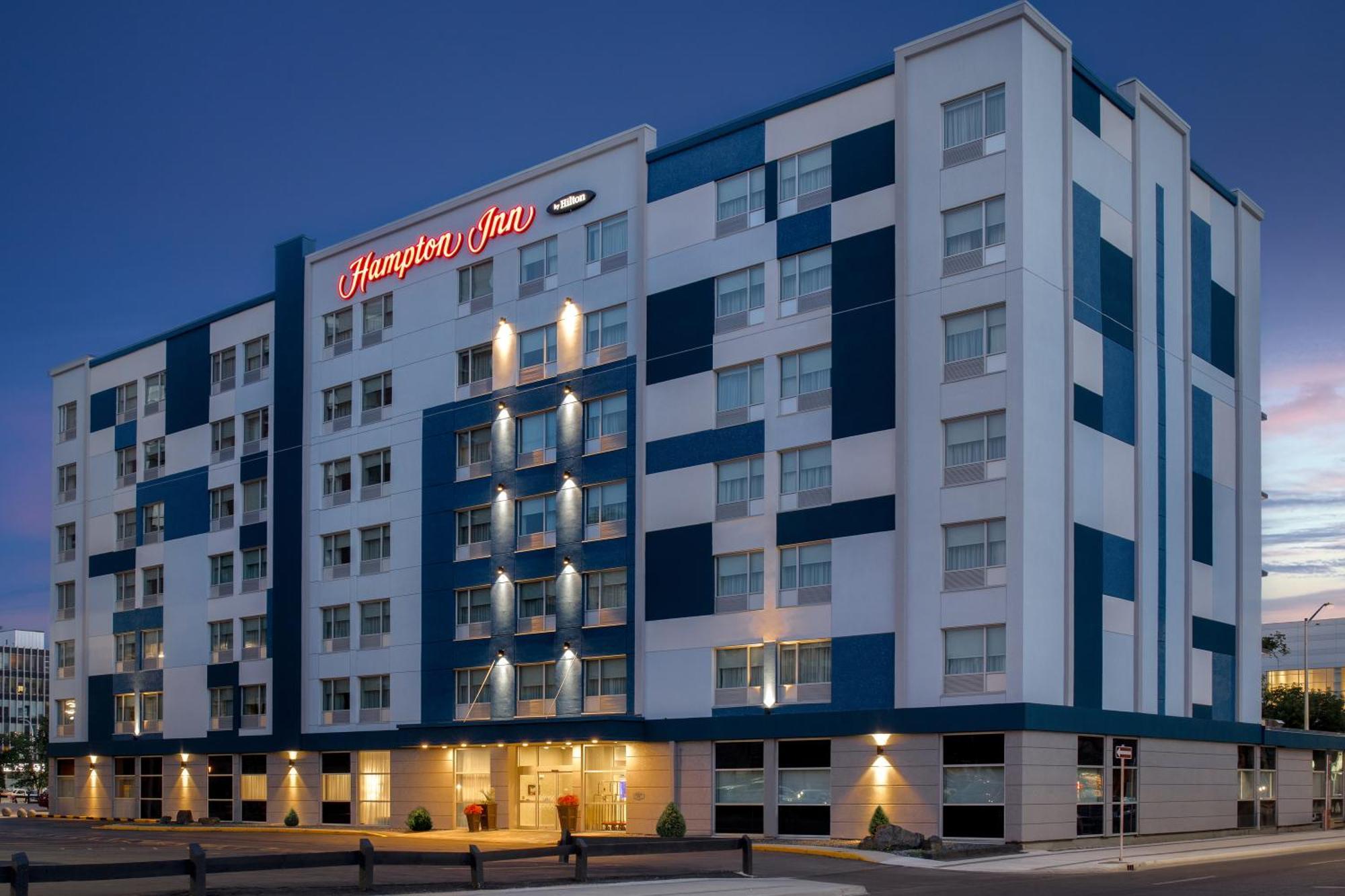 Hampton Inn By Hilton Winnipeg Downtown Ngoại thất bức ảnh