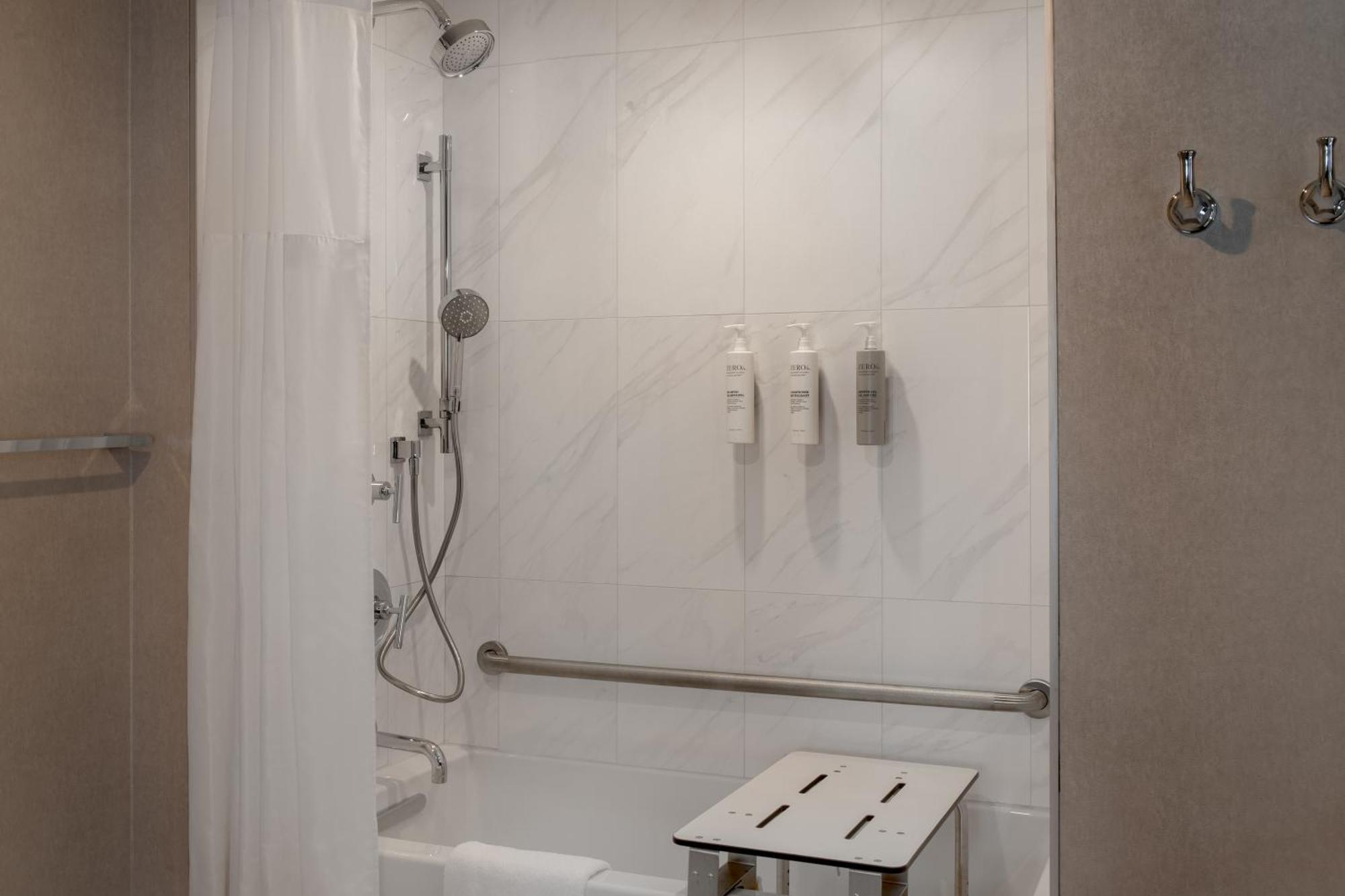 Hampton Inn By Hilton Winnipeg Downtown Ngoại thất bức ảnh