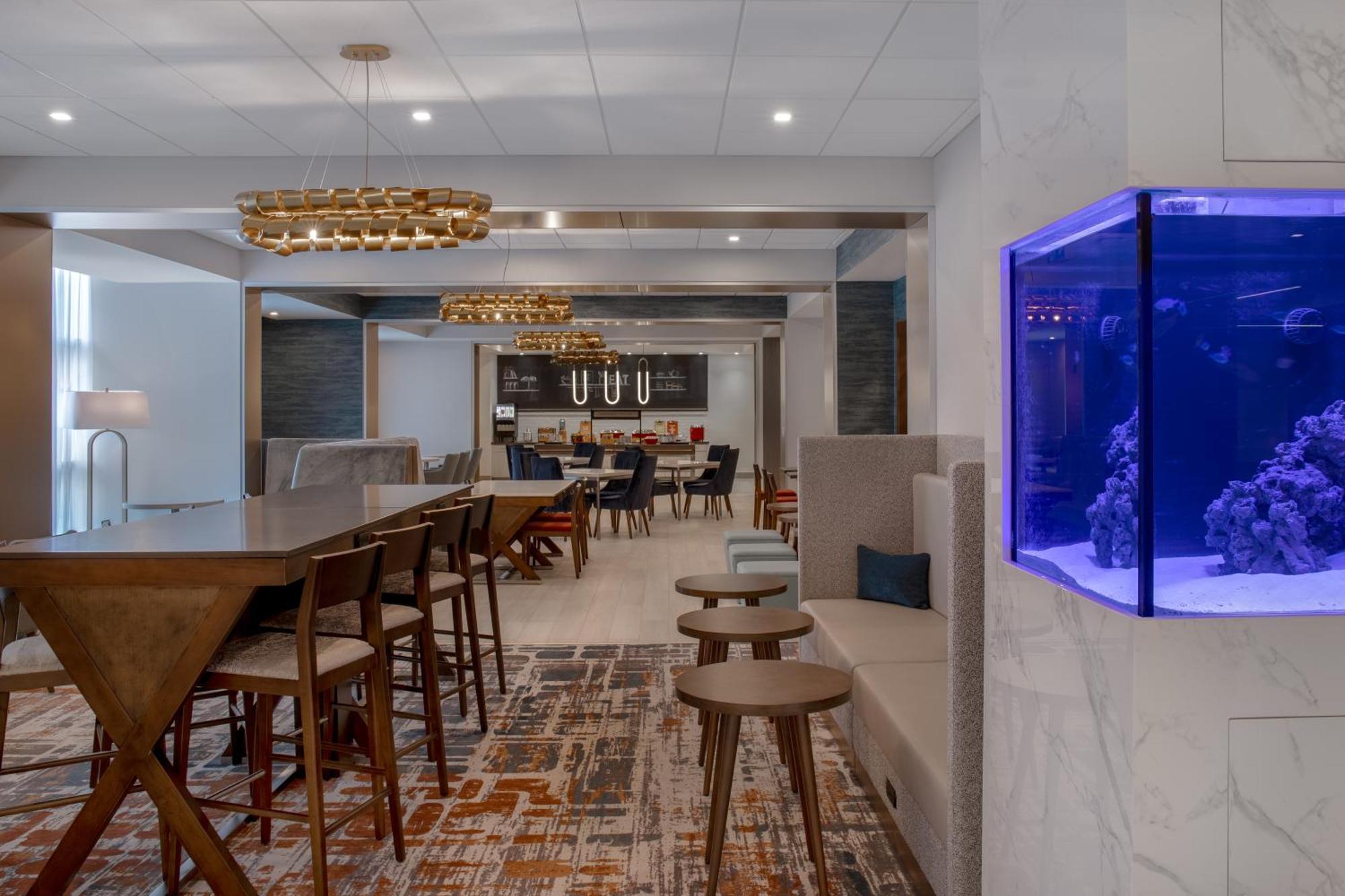 Hampton Inn By Hilton Winnipeg Downtown Ngoại thất bức ảnh