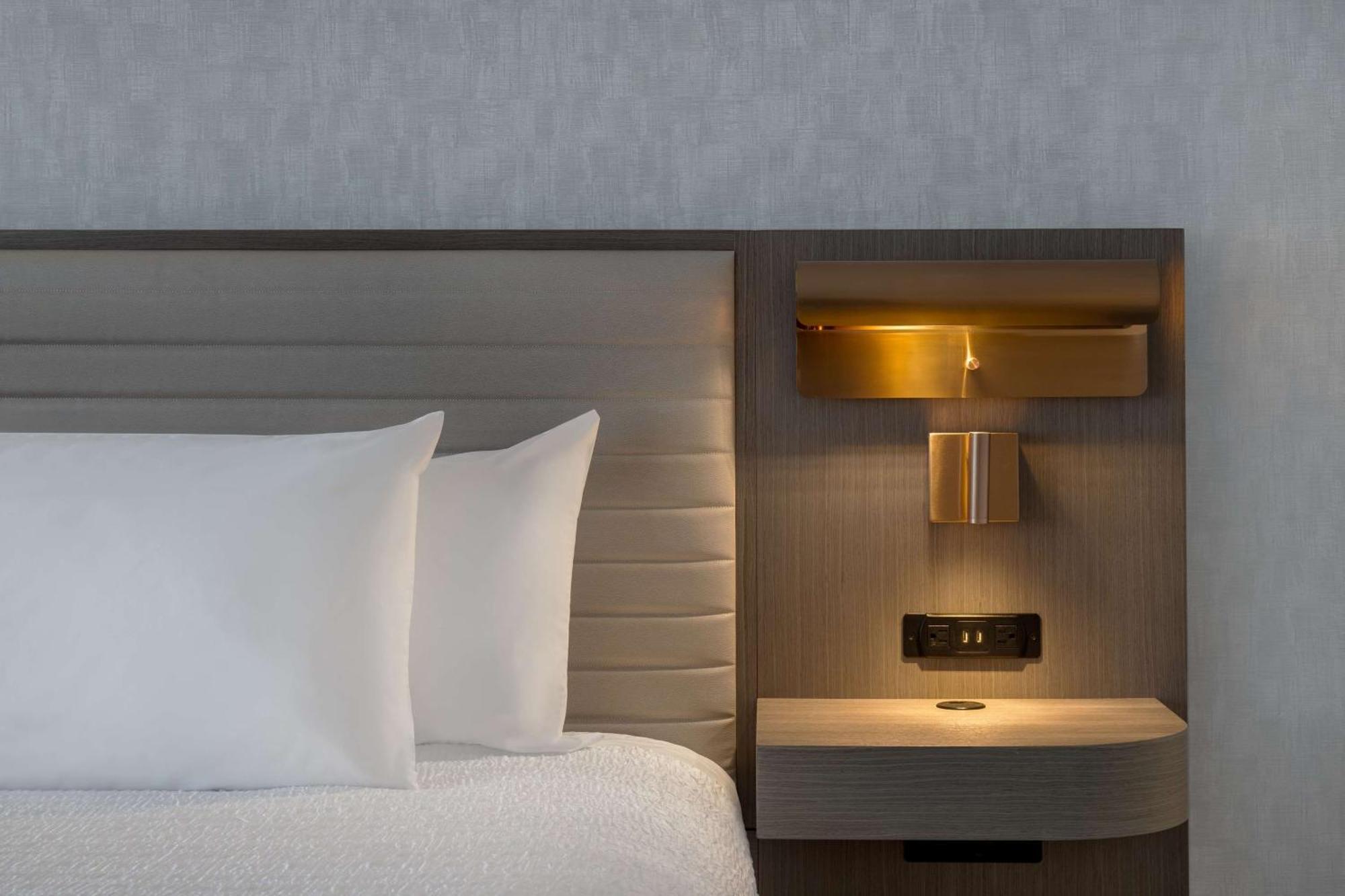 Hampton Inn By Hilton Winnipeg Downtown Ngoại thất bức ảnh